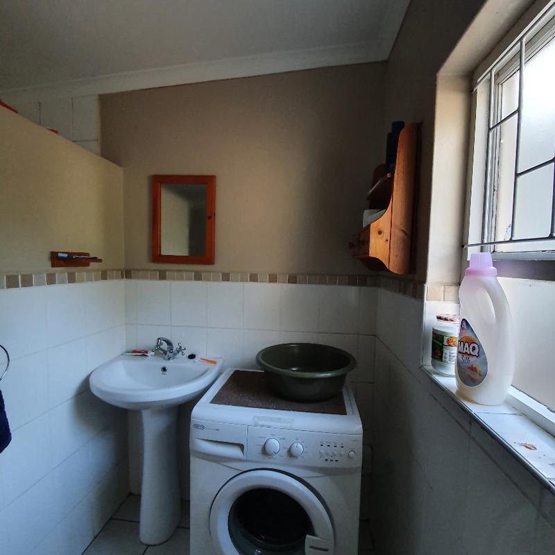 To Let 2 Bedroom Property for Rent in Oatlands Eastern Cape